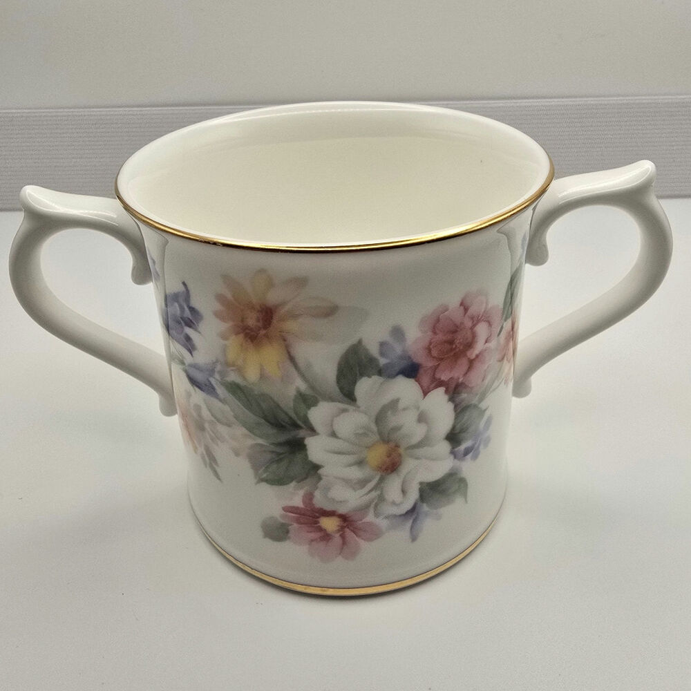 Vintage Royal Doulton 1982 England Tea/Coffee Cup Bone China
